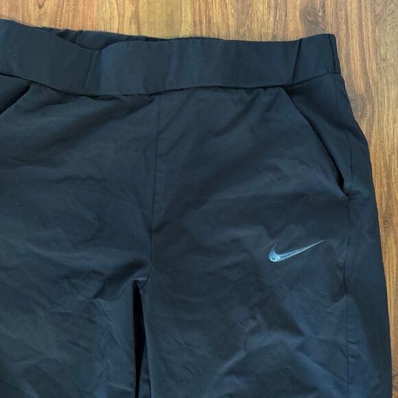 Nike Black dry-fit lightweight joggers  tech pants fitness athletic pants size S - Picture 2 of 5